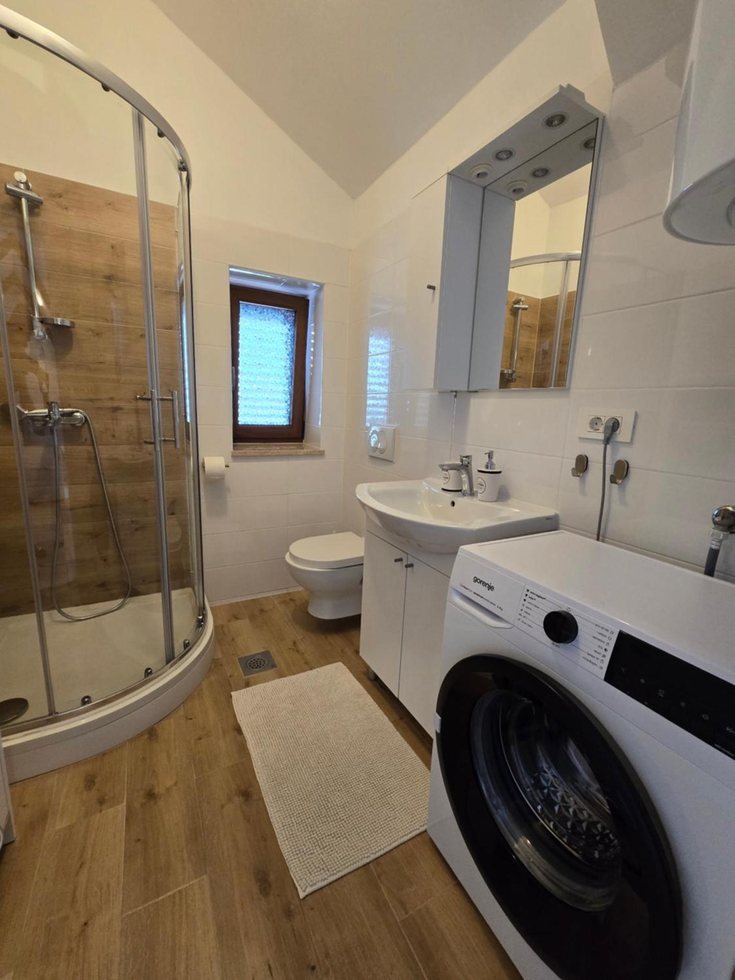 Ferienwohnung App E.N.A. Umag Exterior foto